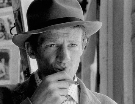 A Bout de Souffle - Jean-Paul Belmondo Sigara Sahnesi