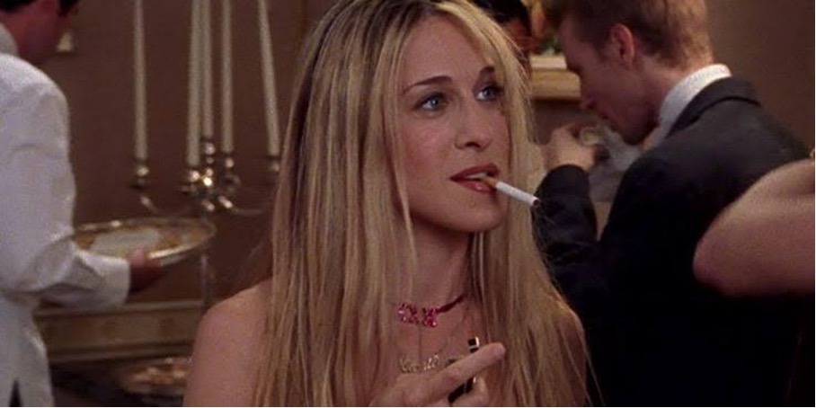 Sex and the City - Carrie Bradshaw Sigara Sahnesi